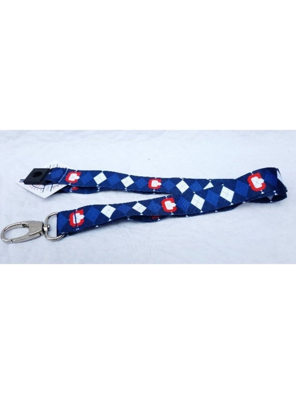 CLEVELAND INDIANS LANYARD KEYCHAIN ARGYLE STYLE SOFT MLB NEW